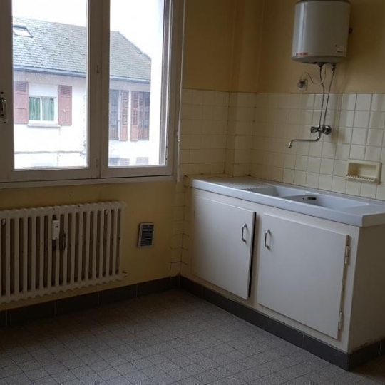  ABRIS & CO IMMOBILIER : Appartement | CHAMBERY (73000) | 54 m2 | 696 € 