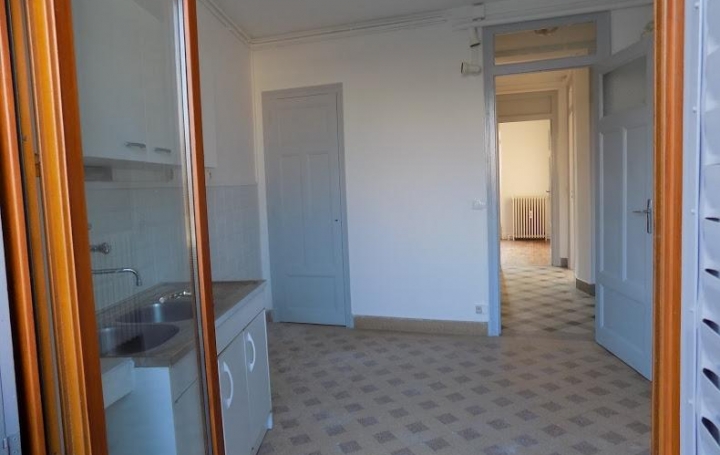 ABRIS & CO IMMOBILIER : Appartement | CHAMBERY (73000) | 50 m2 | 639 € 