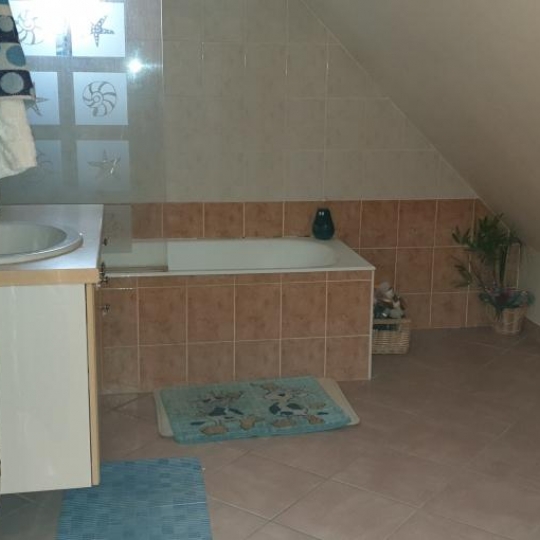  Annonces CHAMBERY : Maison / Villa | LA MOTTE-SERVOLEX (73290) | 143 m2 | 1 450 € 