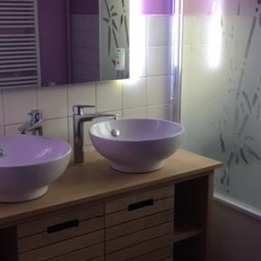  Annonces CHAMBERY : Appartement | CHAMBERY (73000) | 72 m2 | 890 € 