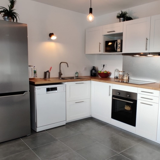  Annonces CHAMBERY : Appartement | LA RAVOIRE (73490) | 66 m2 | 819 € 