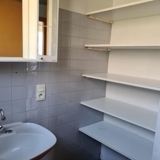  Annonces CHAMBERY : Appartement | CHAMBERY (73000) | 19 m2 | 482 € 