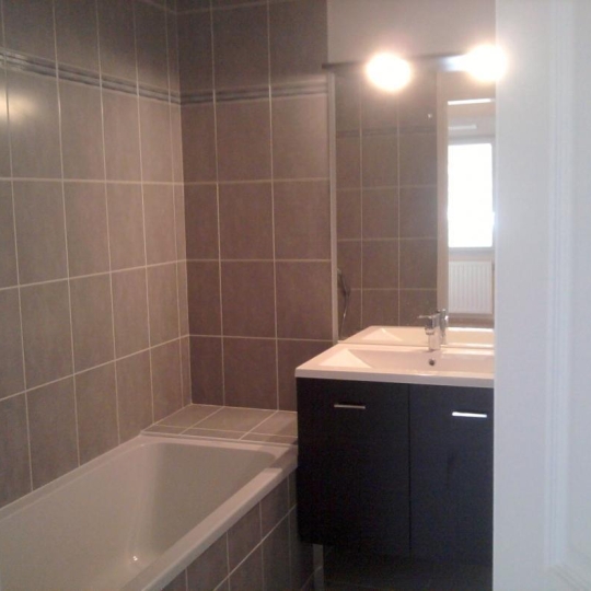  ABRIS & CO IMMOBILIER : Appartement | CHAMBERY (73000) | 43 m2 | 731 € 