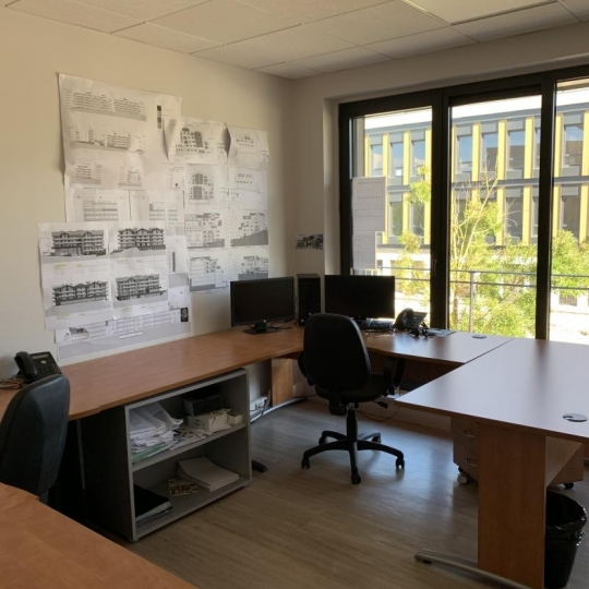  Annonces CHAMBERY : Local / Bureau | LE BOURGET-DU-LAC (73370) | 120 m2 | 2 400 € 