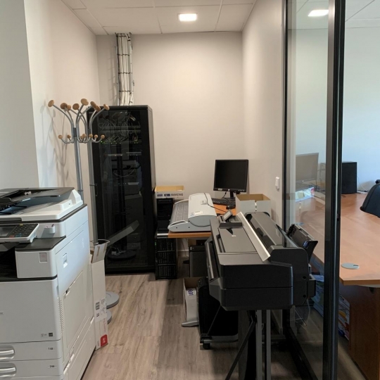  Annonces CHAMBERY : Local / Bureau | LE BOURGET-DU-LAC (73370) | 120 m2 | 2 400 € 