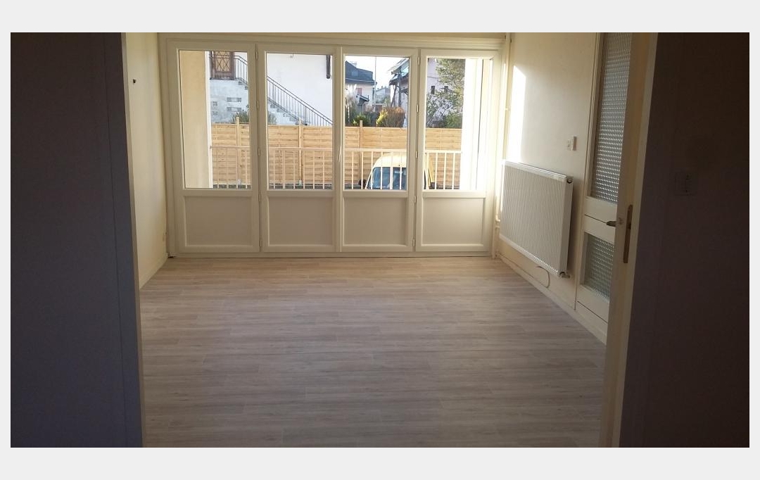 Annonces CHAMBERY : Appartement | CHAMBERY (73000) | 72 m2 | 890 € 