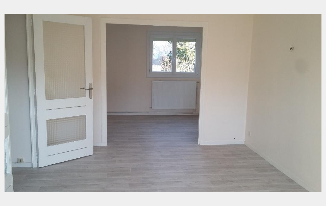Annonces CHAMBERY : Appartement | CHAMBERY (73000) | 72 m2 | 890 € 