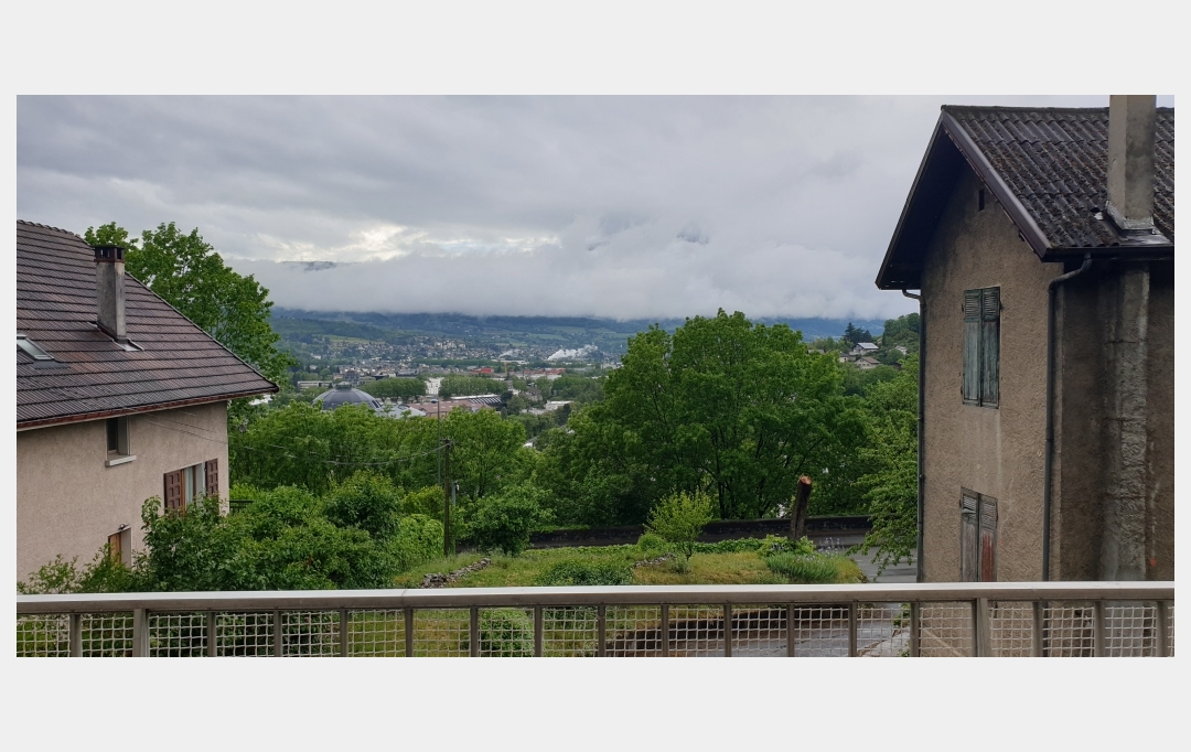 Annonces CHAMBERY : Appartement | CHAMBERY (73000) | 100 m2 | 1 153 € 