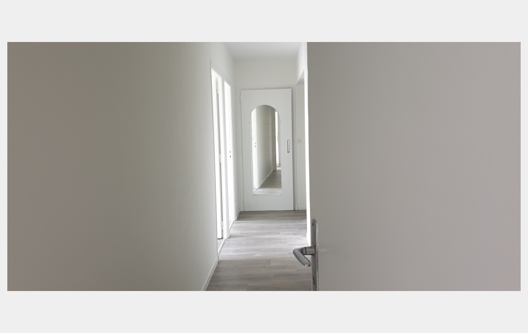 Annonces CHAMBERY : Appartement | CHAMBERY (73000) | 100 m2 | 1 153 € 