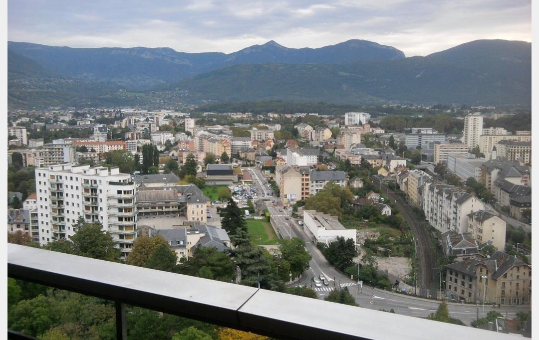 ABRIS & CO IMMOBILIER : Appartement | CHAMBERY (73000) | 16 m2 | 410 € 