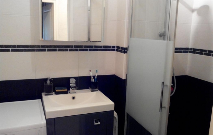 Annonces CHAMBERY : Appartement | CHAMBERY (73000) | 42 m2 | 693 € 