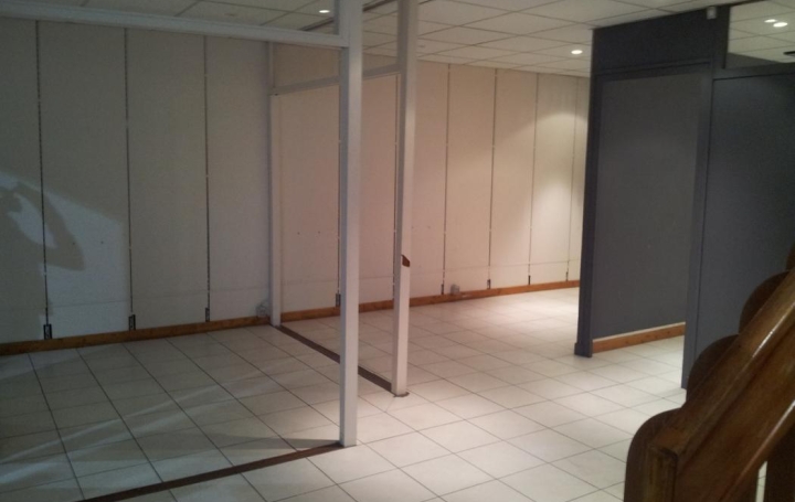 ABRIS & CO IMMOBILIER : Commerces | CHAMBERY (73000) | 97 m2 | 815 € 