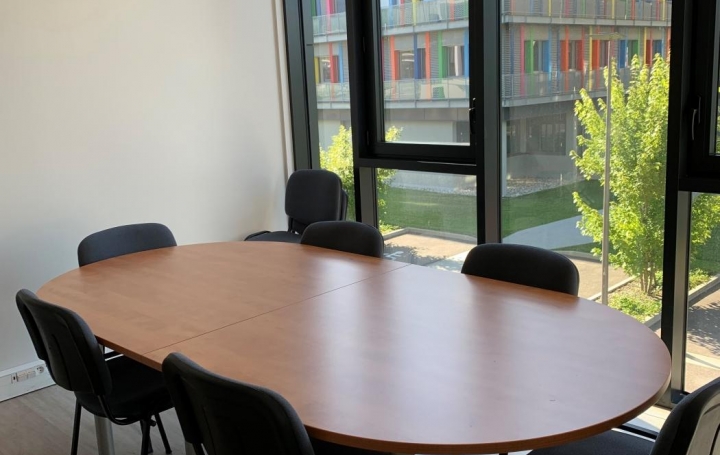 Annonces CHAMBERY : Local / Bureau | LE BOURGET-DU-LAC (73370) | 120 m2 | 2 400 € 