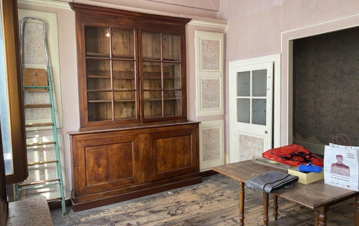 Annonces CHAMBERY : Appartement | CHAMBERY (73000) | 96 m2 | 180 000 € 