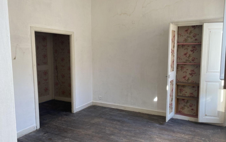 Annonces CHAMBERY : Appartement | CHAMBERY (73000) | 96 m2 | 180 000 € 