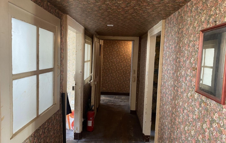 Annonces CHAMBERY : Appartement | CHAMBERY (73000) | 96 m2 | 180 000 € 