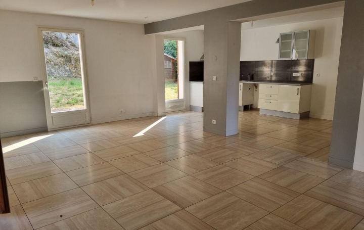 Appartement P3 VIVIERS-DU-LAC 89 m2 340 000 € Appartement P3 VIVIERS-DU-LAC 89 m2 340 000 €