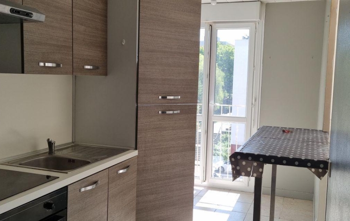 Appartement P4 CHAMBERY 90 m2 195 000 € Appartement P4 CHAMBERY 90 m2 195 000 €