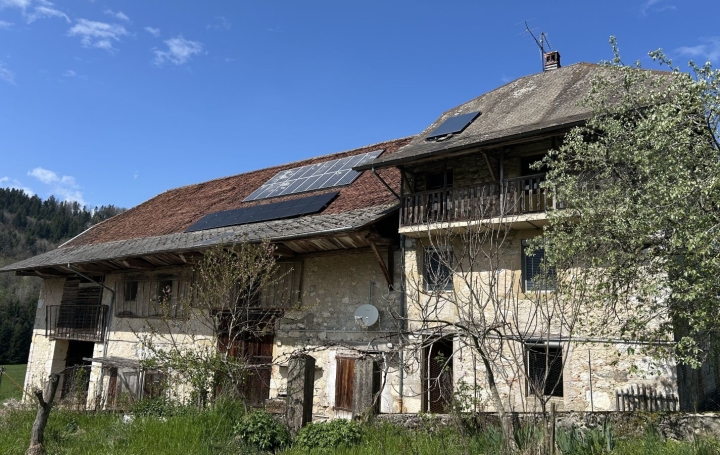 Maison ATTIGNAT-ONCIN 170 m2 179 500 € Maison ATTIGNAT-ONCIN 170 m2 179 500 €