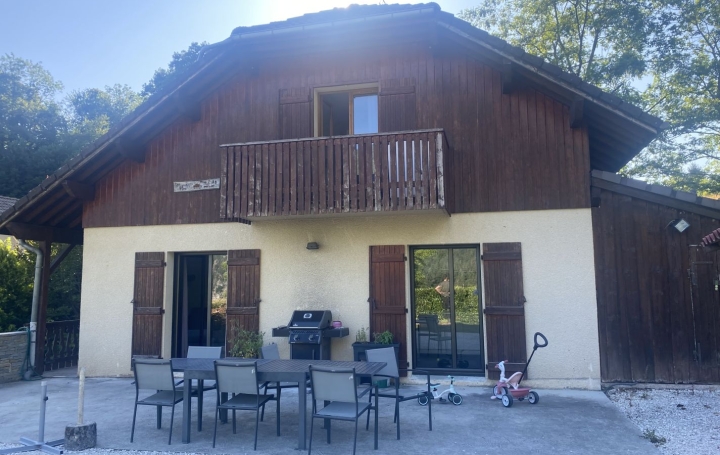 Maison   NANCES  96 m2 402 000 € 